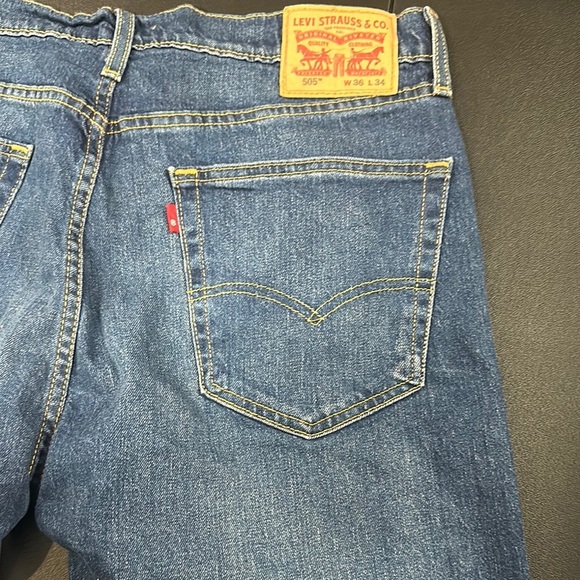 NWT 505 Levi's Blue Straight Jeans Classic Style size 36 waist 34 length - Picture 3 of 6